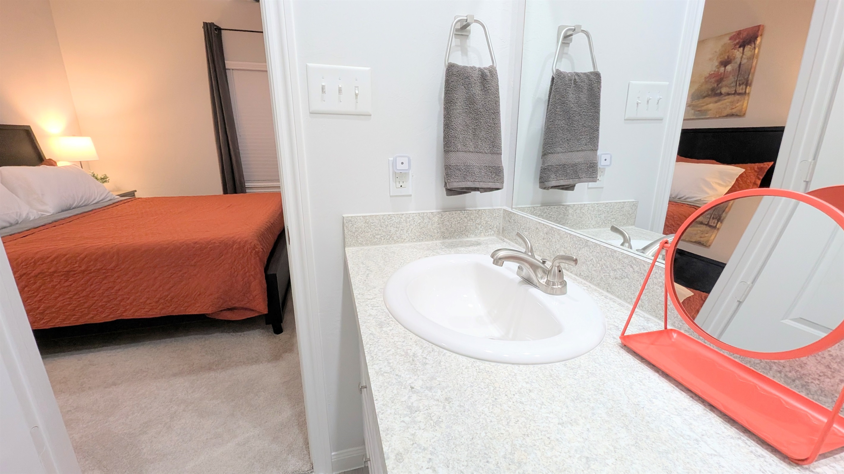 Direct access to the primary bedroom