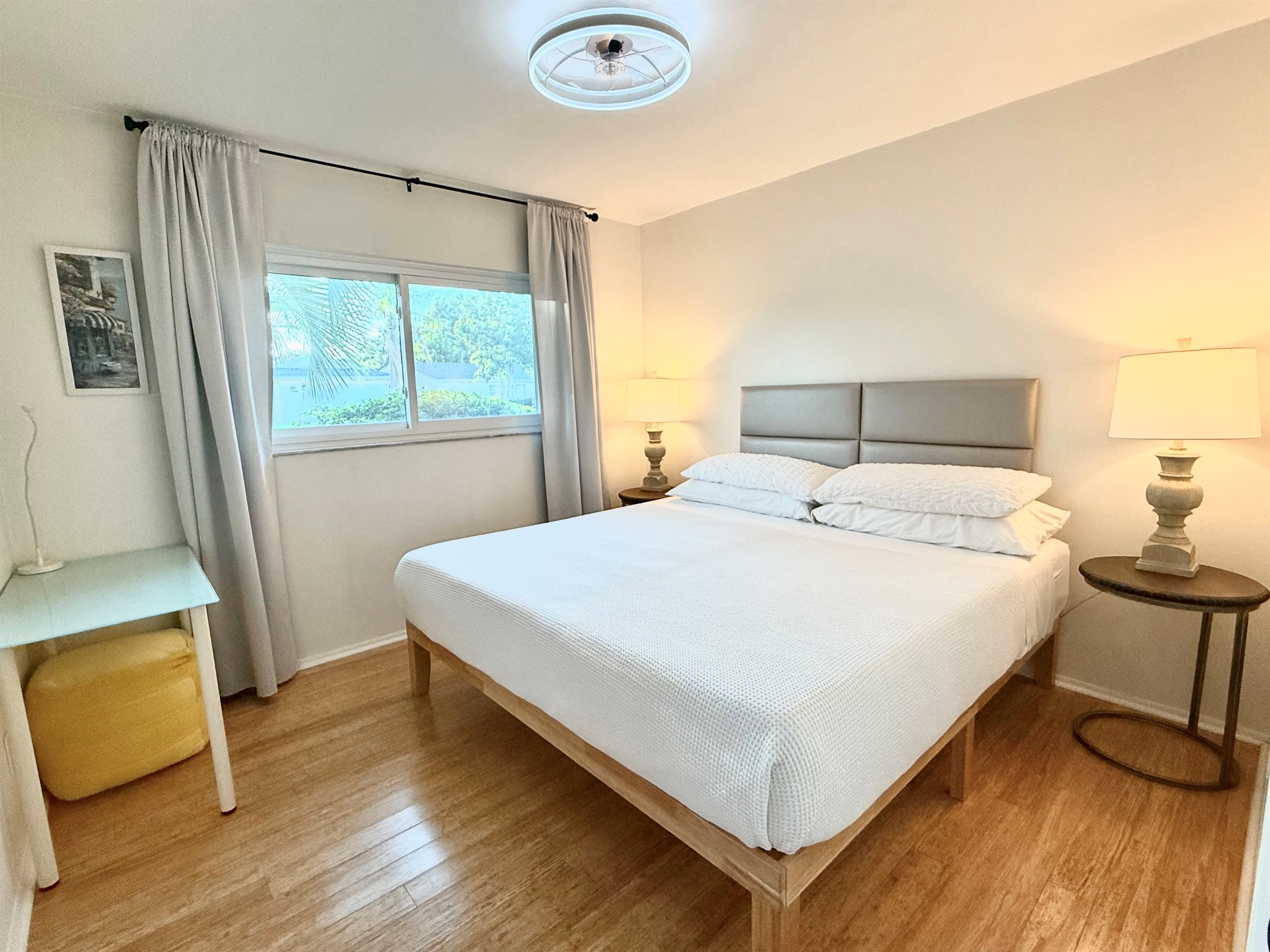 Bedroom 3. King size bed with memory foam mattress.