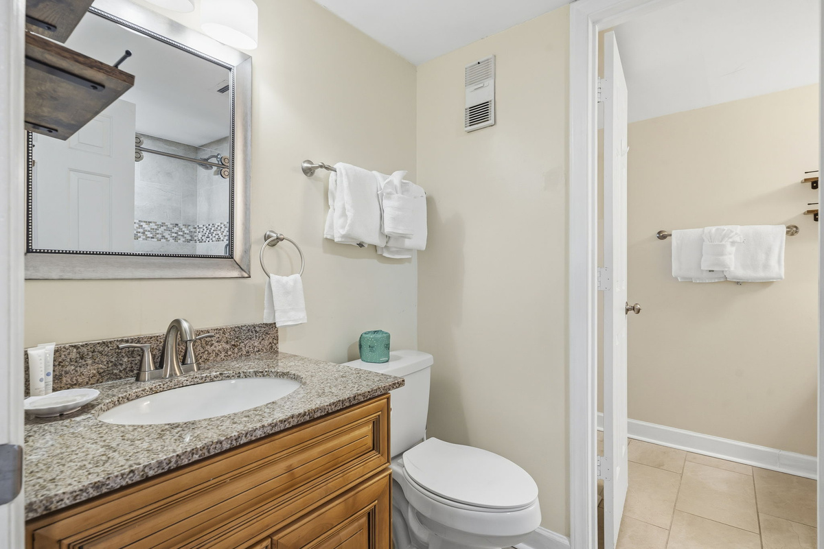 Guest bathroom vanity and towels