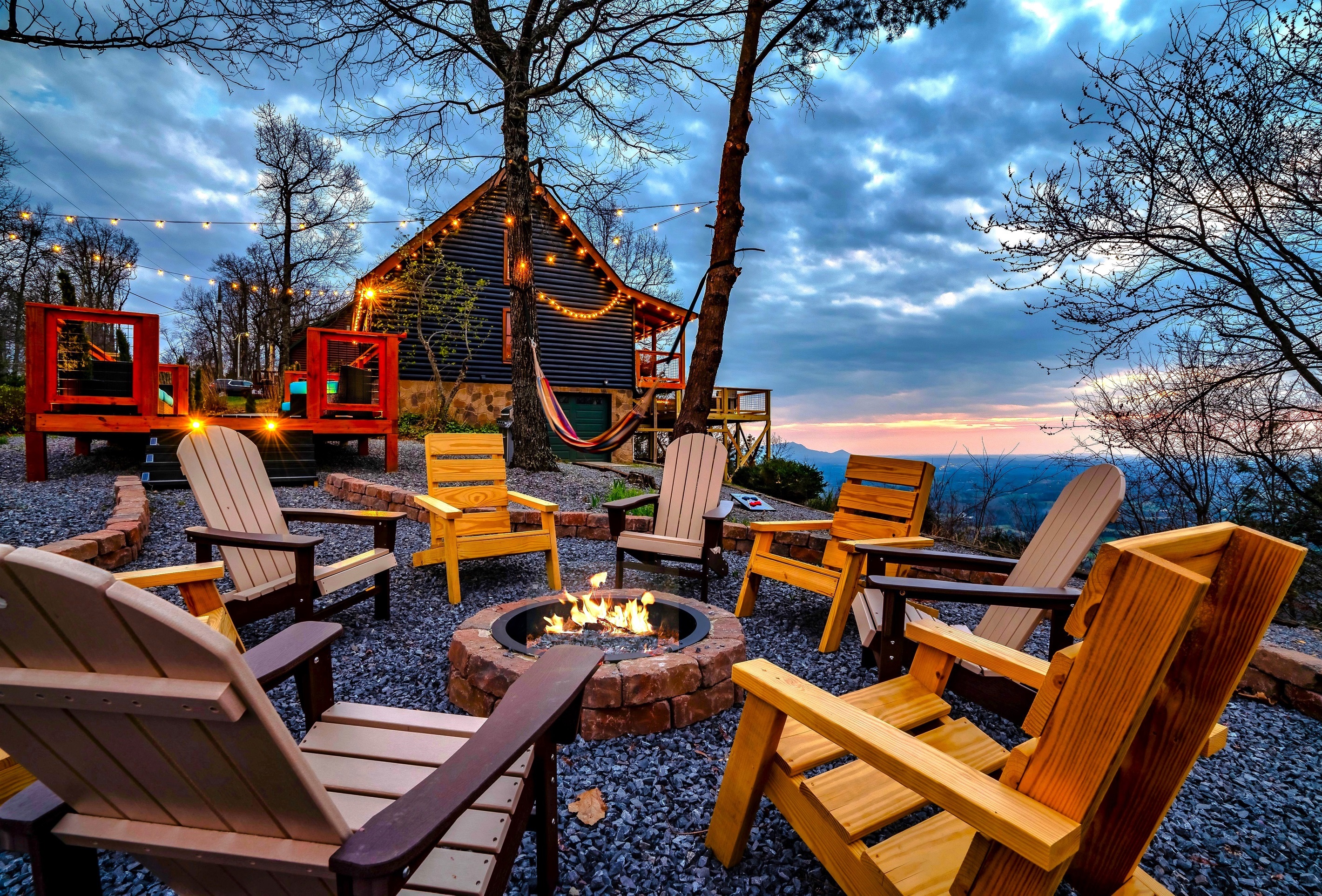 Fire crackling, mountains views and city lights stretching for miles, and a sunset you won’t forget - this is cabin's life at its best. The only thing missing is you and your loved ones.