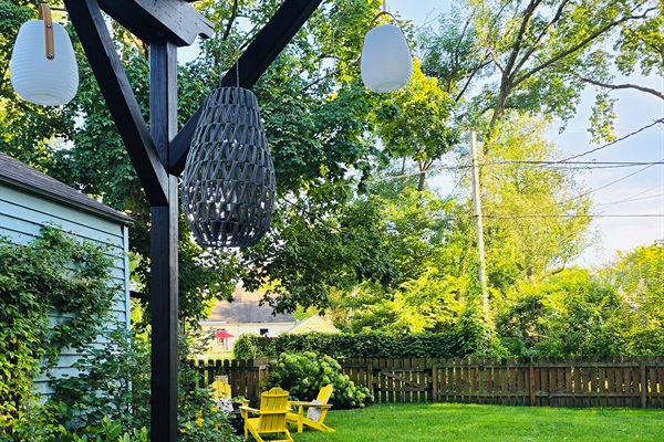 Lantern-lit chats under the pergola, fireside stories in the yard—this outdoor space is made for memory-making.