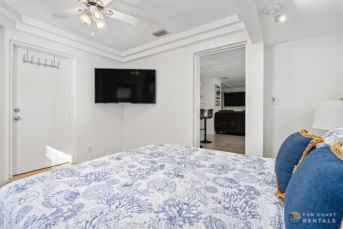 Master Bedroom with Queen bed and Smart TV!