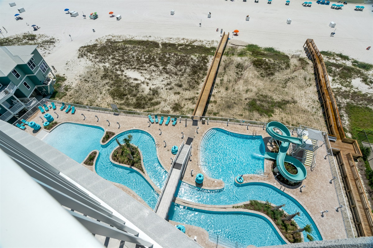 Pools/Lazy River