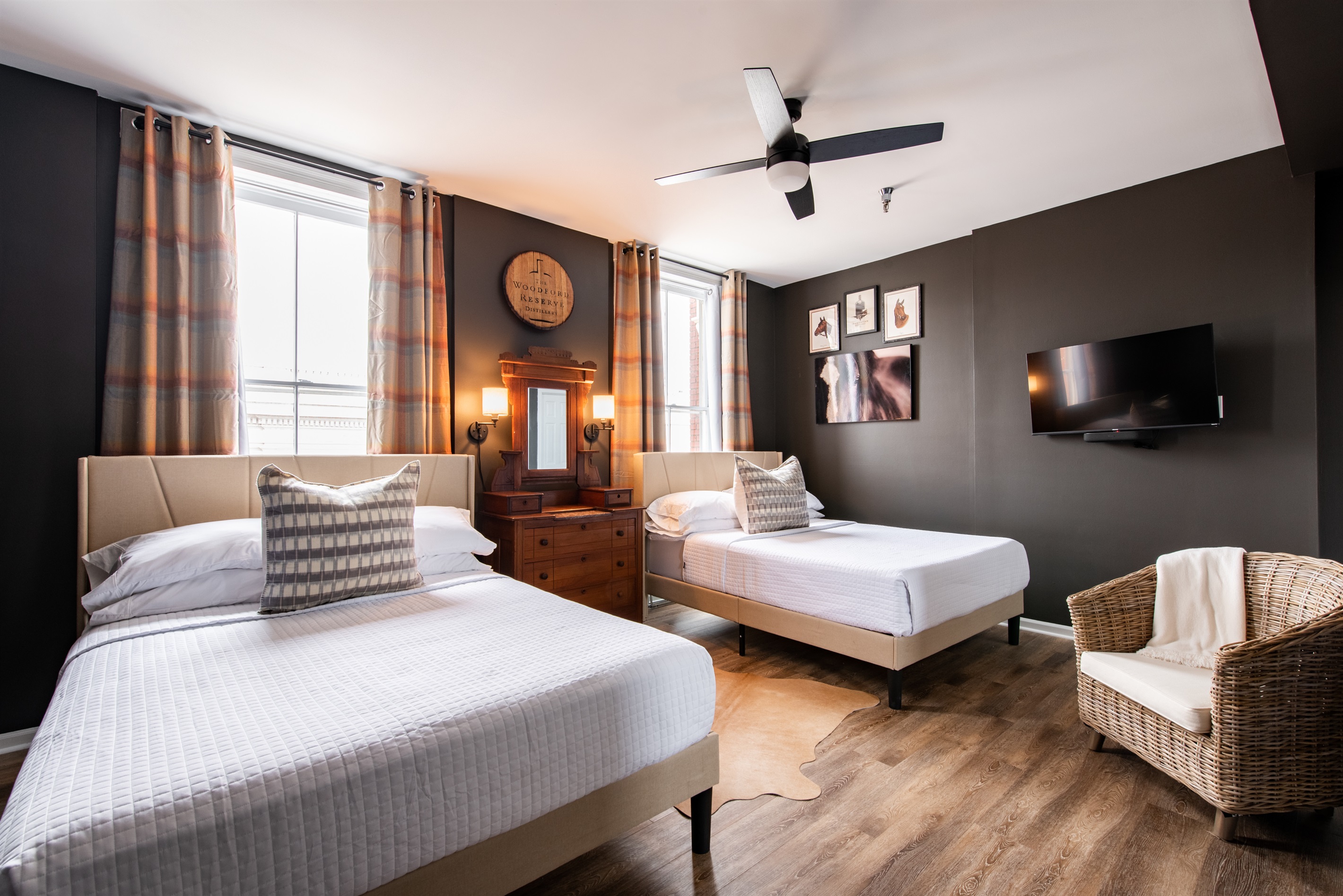 Woodford Reserve Bedroom- 2 Queens