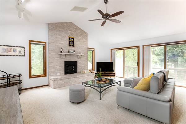 Charming 4-Bedroom Retreat Near Notre Dame, photo 10