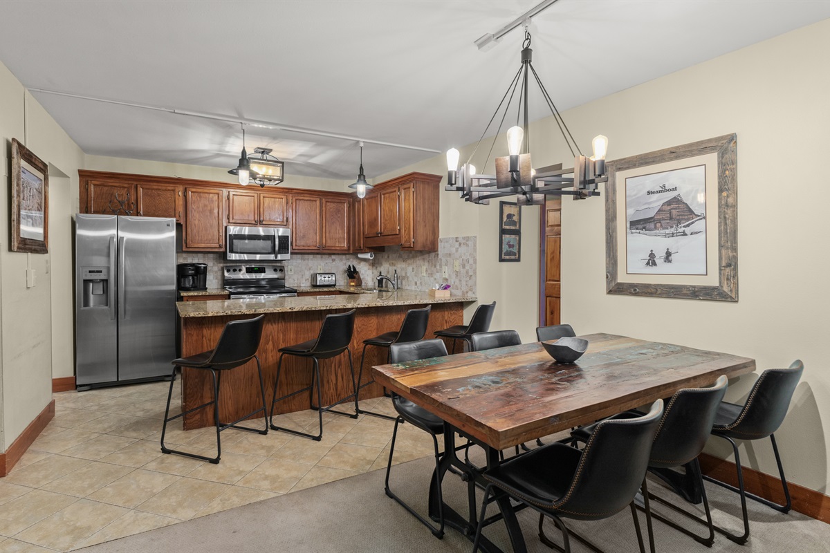 Dining Area | Seating for 6
