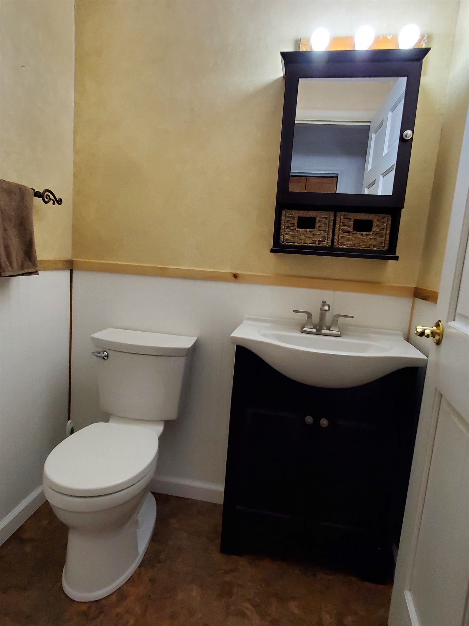 Half bath off hallway