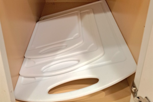 Various size cutting boards
