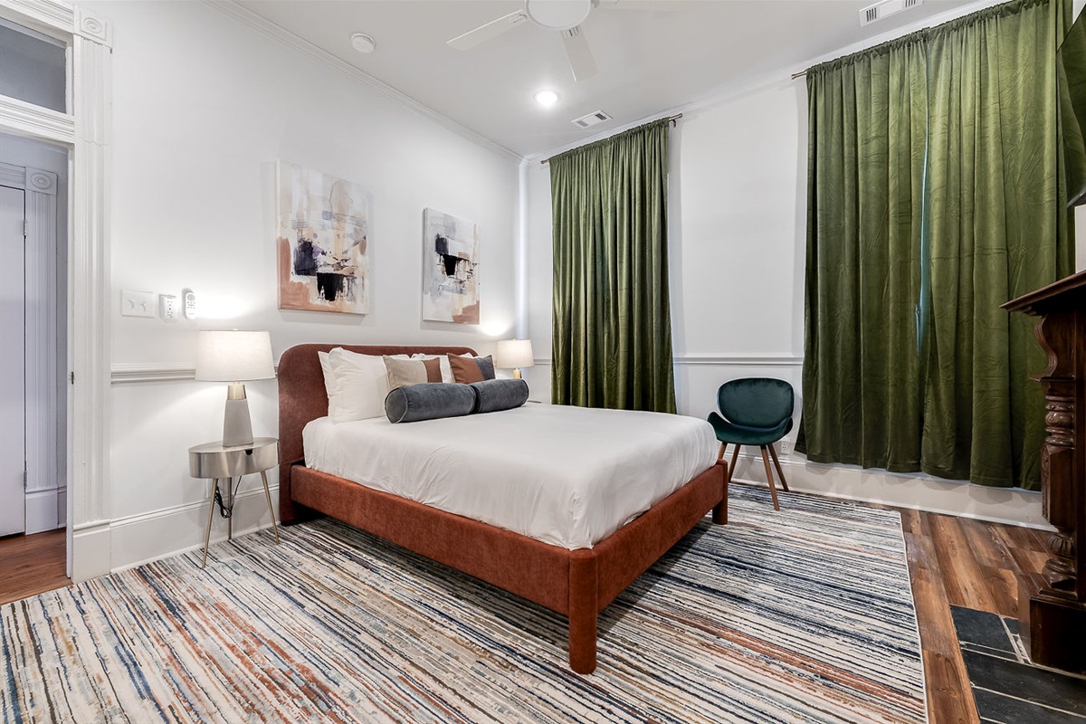 Queen Bedroom Upstairs- 3