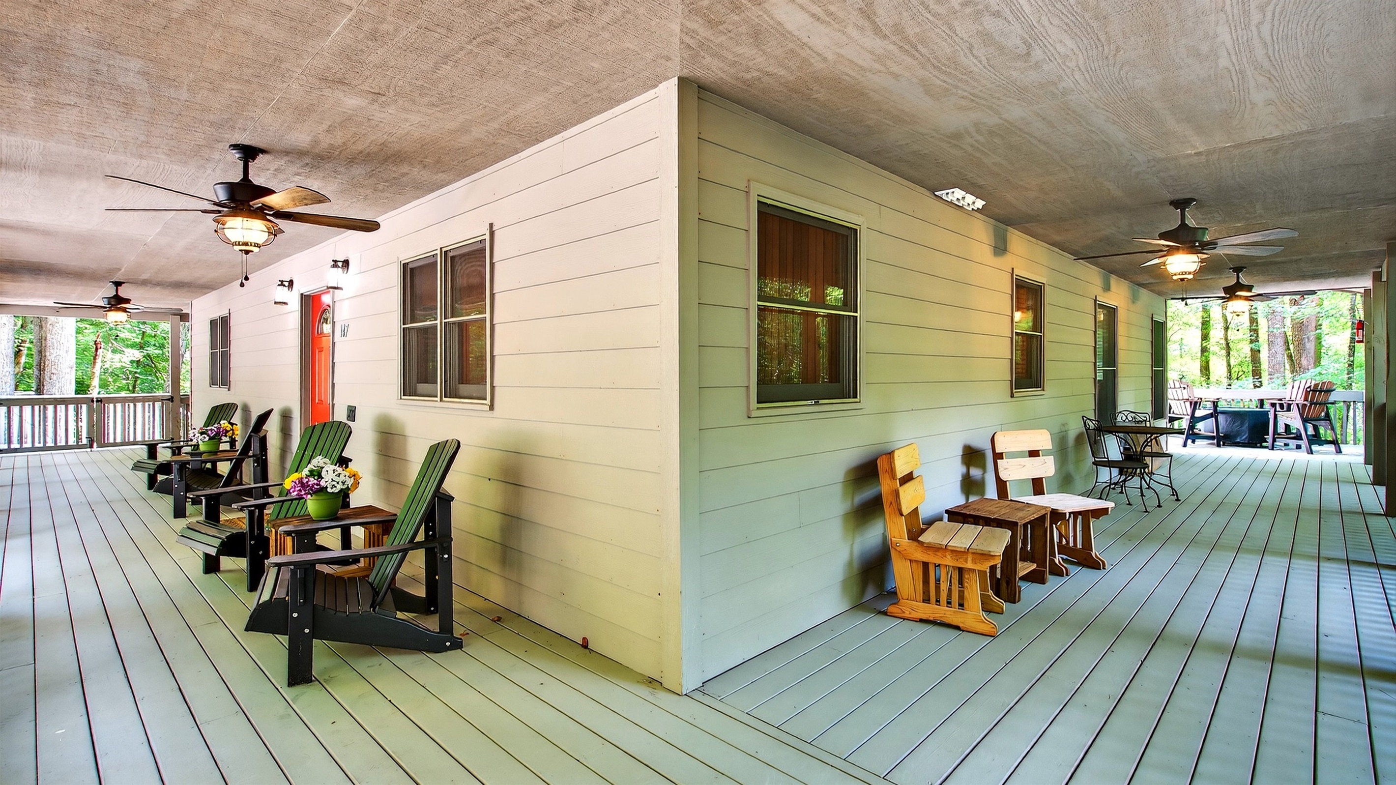 Large wrap around deck