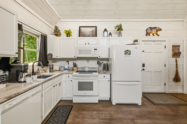 Stocked kitchen ready for delicious meals | 1st Floor