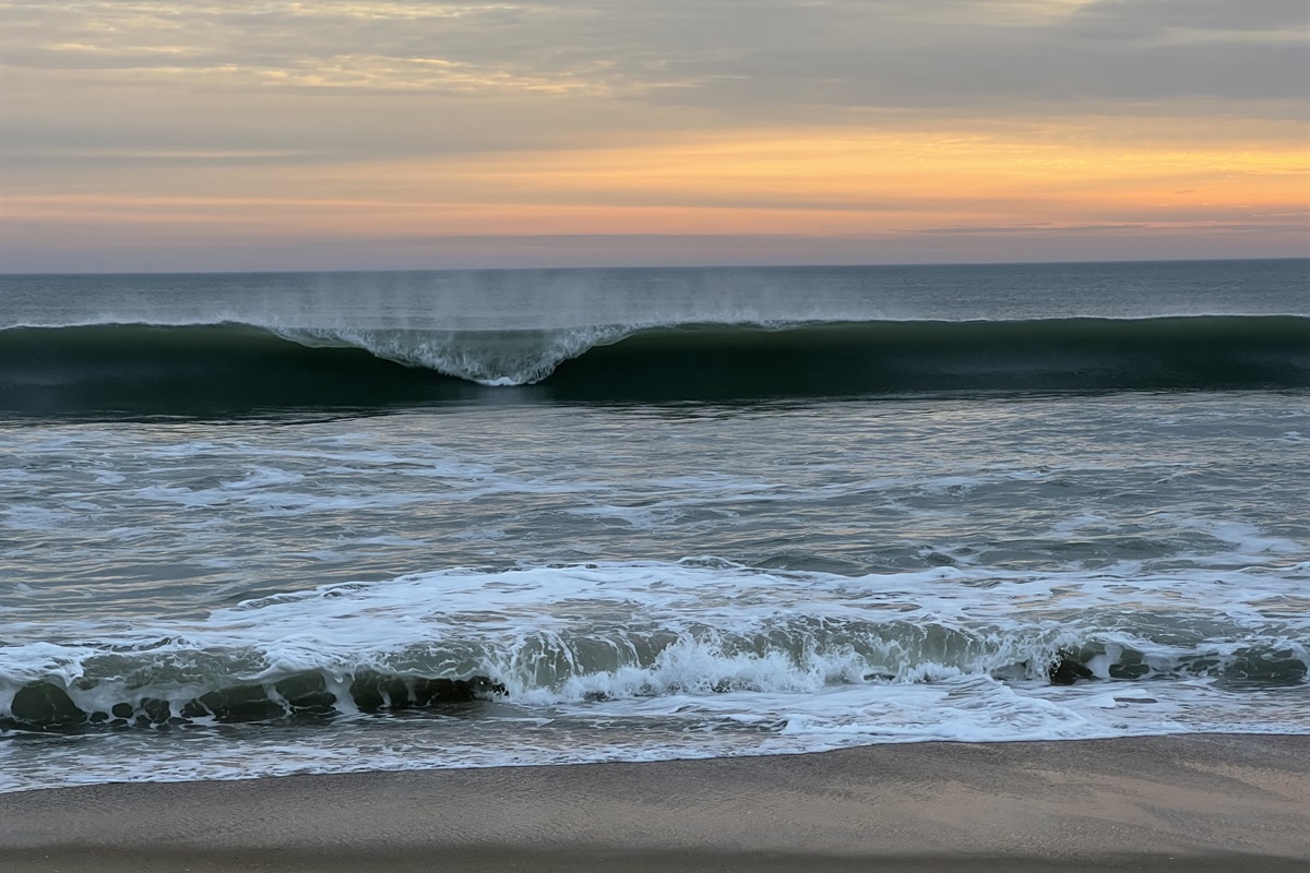Enjoy the beautiful waves and sunrises 