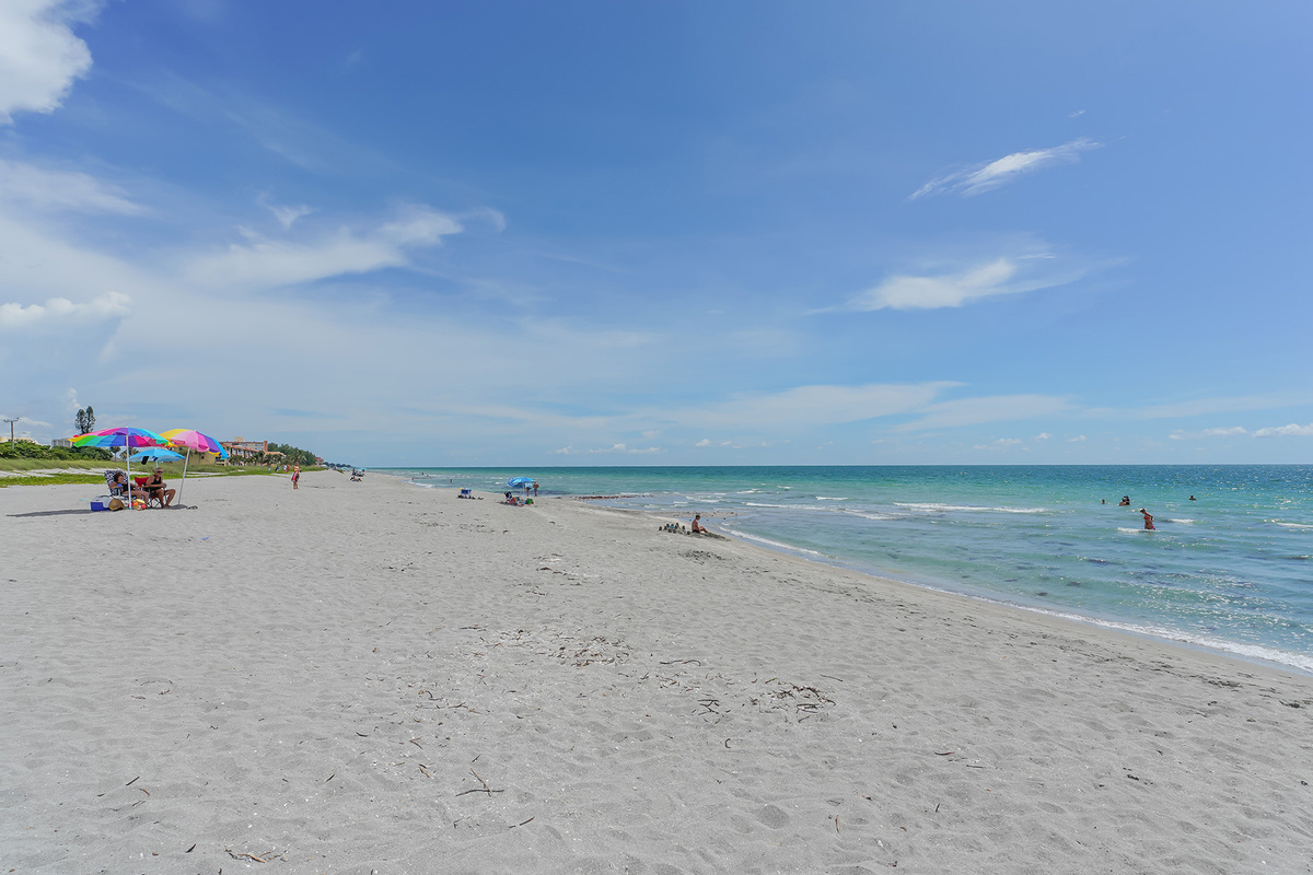 Turtle Beach walking south