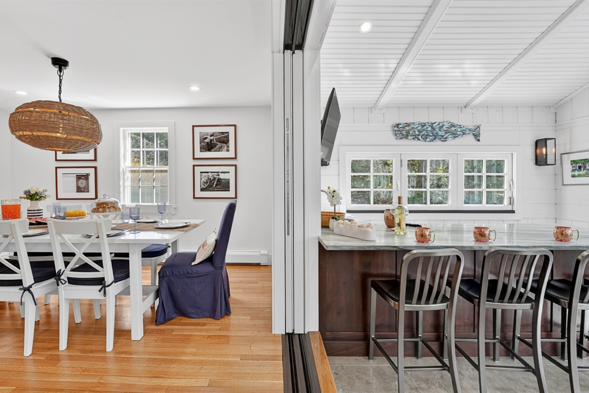 A cozy mini bar with a welcoming kitchen island!