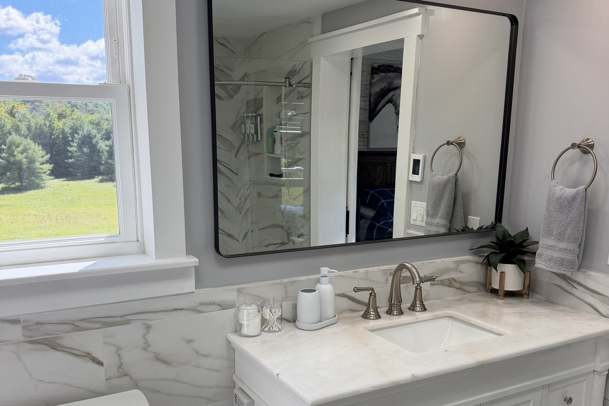 Ensuite bath off King bedroom