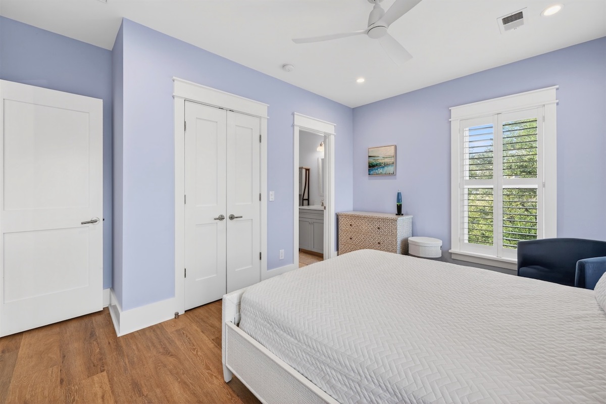 Queen Room  | Southern Grace | 6 23rd Ave.