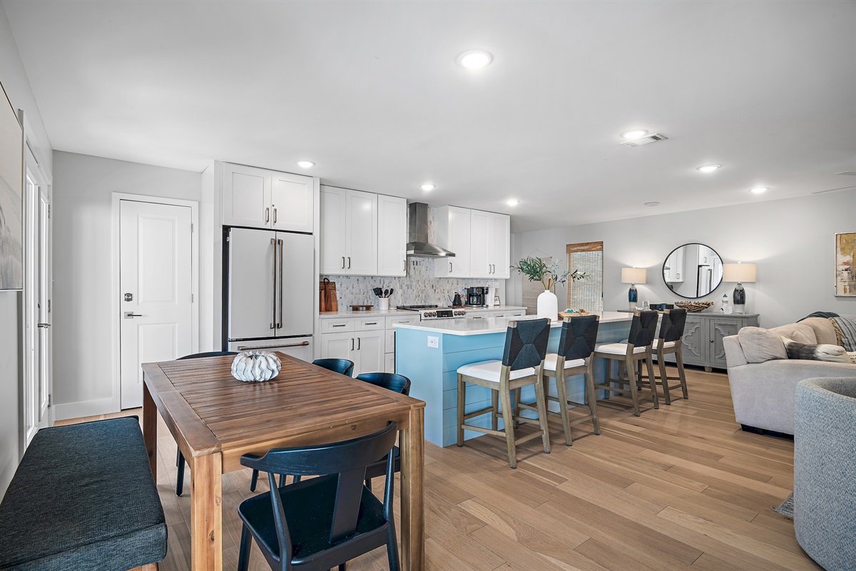 Upper Level Kitchen & Dinning Area