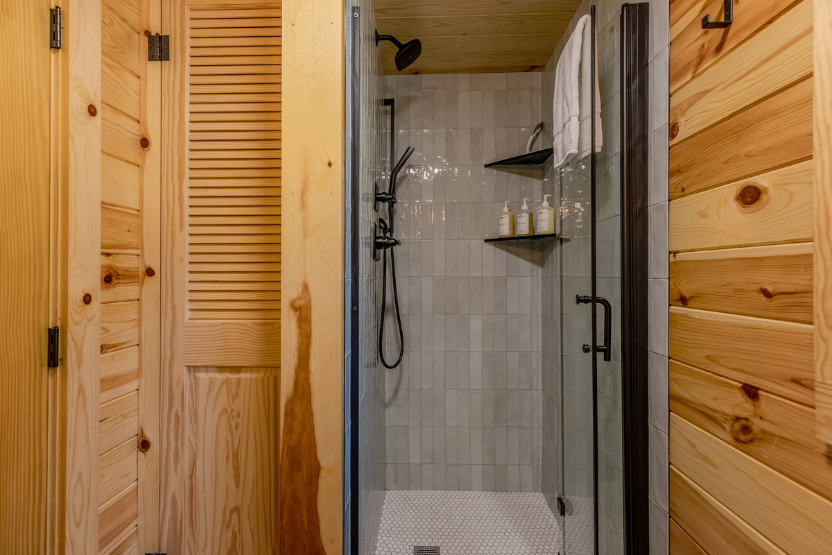 Clean and modern. Complimentary toiletries.