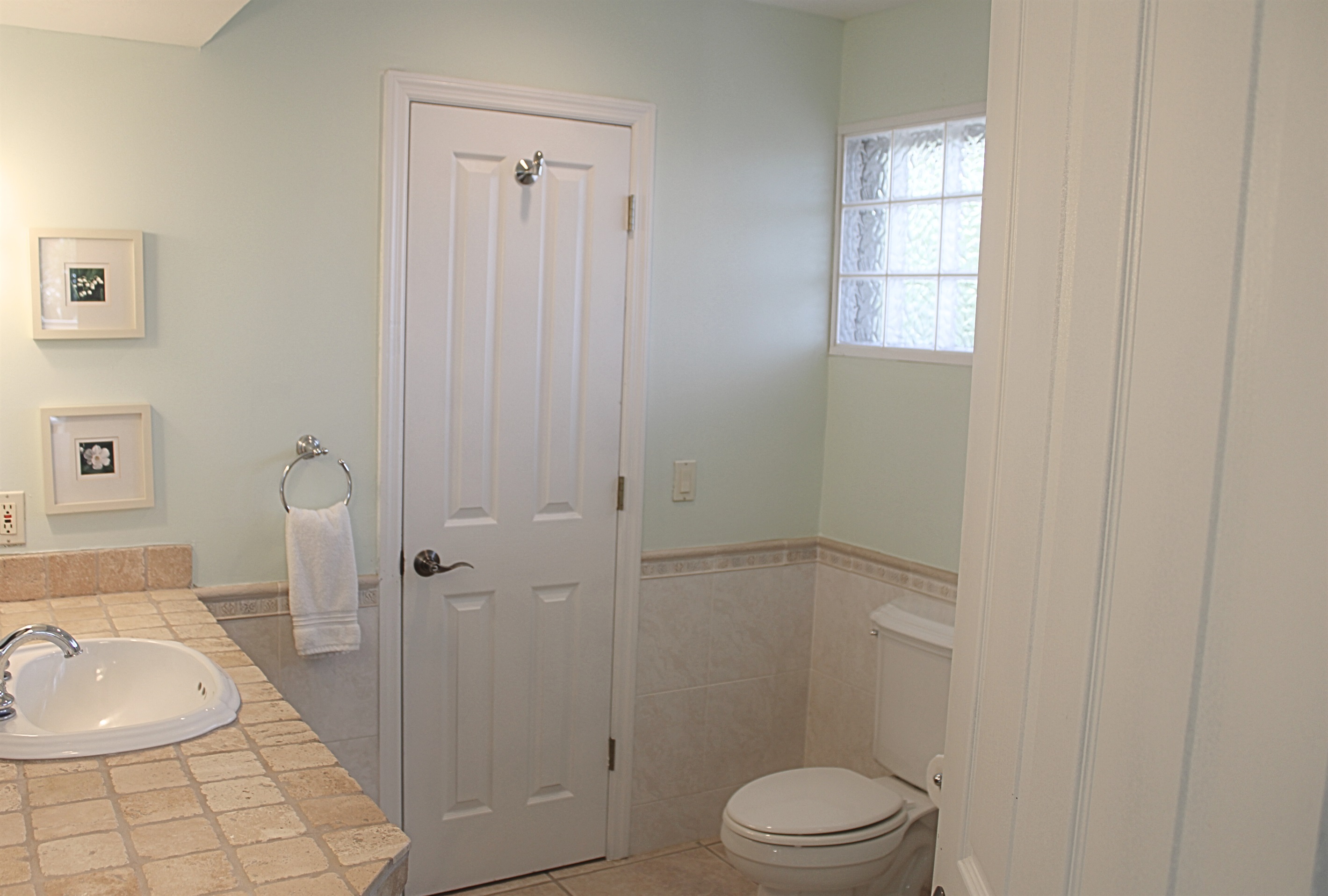 Spacious master bathroom