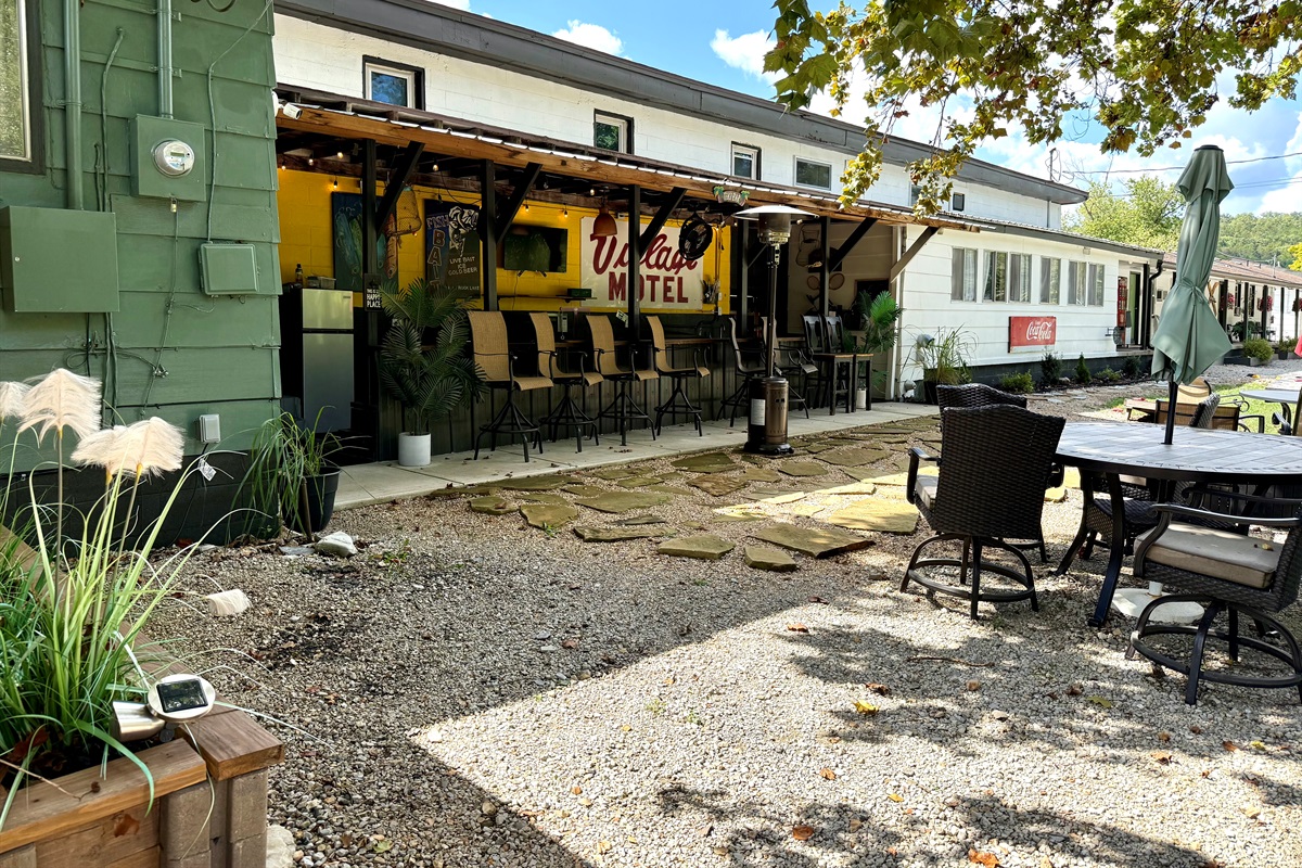 Shared Outdoor bar/grilling area.