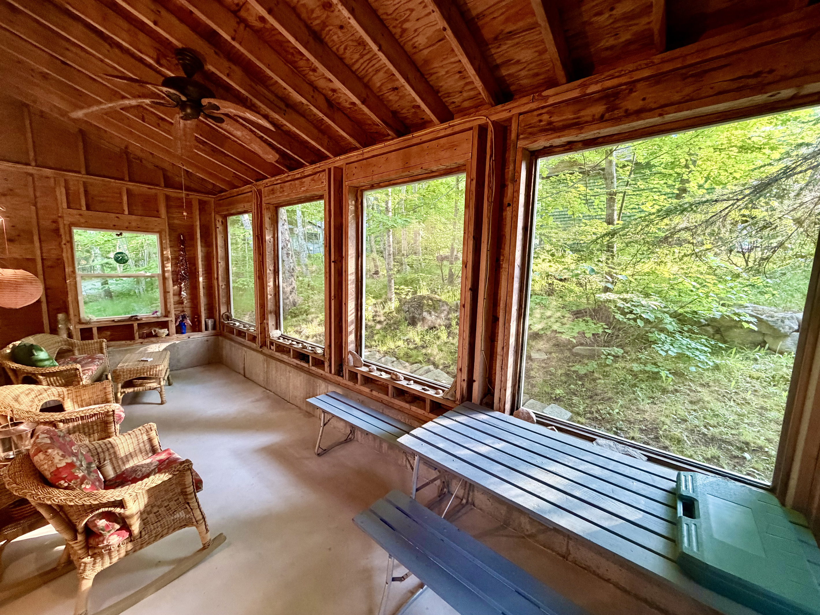 The Settler's Sidecar: a massive screened barn lounge unique to Somesville. Your private, bug-free summer oasis for breezy MDI nights, listening to the crickets, and unplugged family game marathons after a day of hiking in Acadia.
