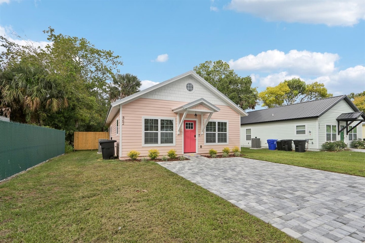 Oasis #4 - The Candy House - 1 of 4 great properties in a row!
