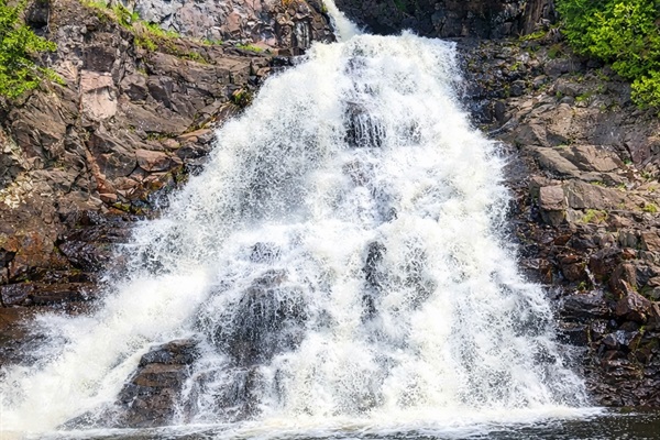 Caribou Falls Wayside a beautiful waterfall where you can get close, wade near the flowing water, and enjoy a peaceful pause in nature. Just 23 minutes from White Rock, it’s a scenic drive along Hwy 61 and a perfect North Shore stop!