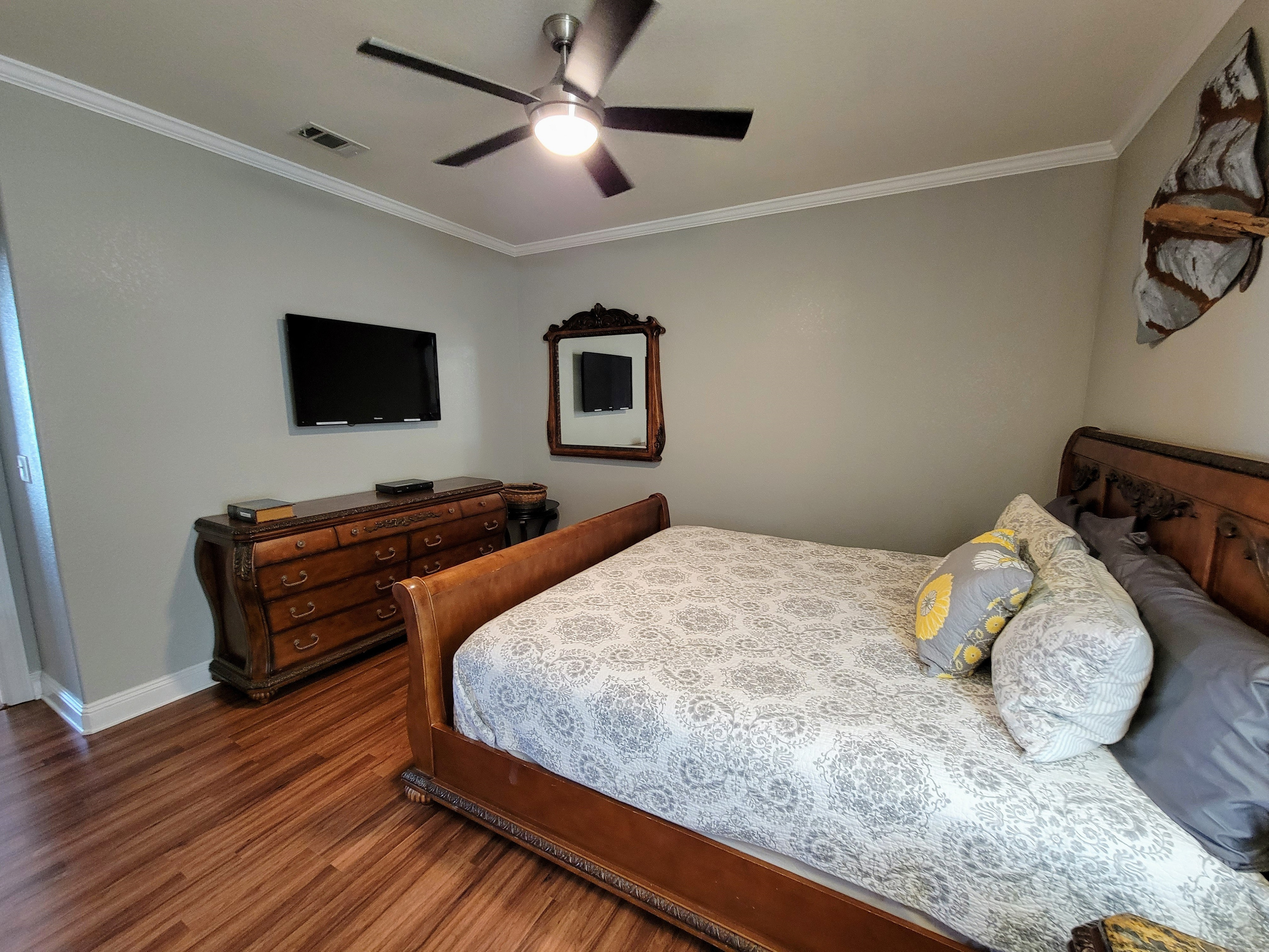 Bedroom#4, 3rd Flr King Mstr Suite - with attached bathroom