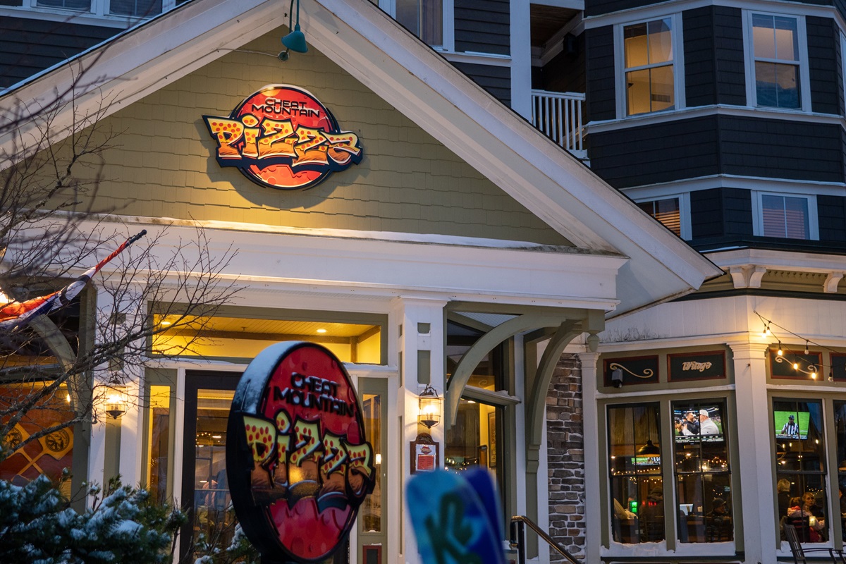 Grab a delicious pizza at Cheat Mountain Pizza, located right next to Allegheny Springs