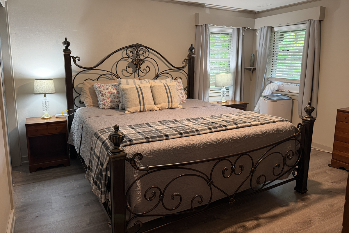 Main level King bedroom