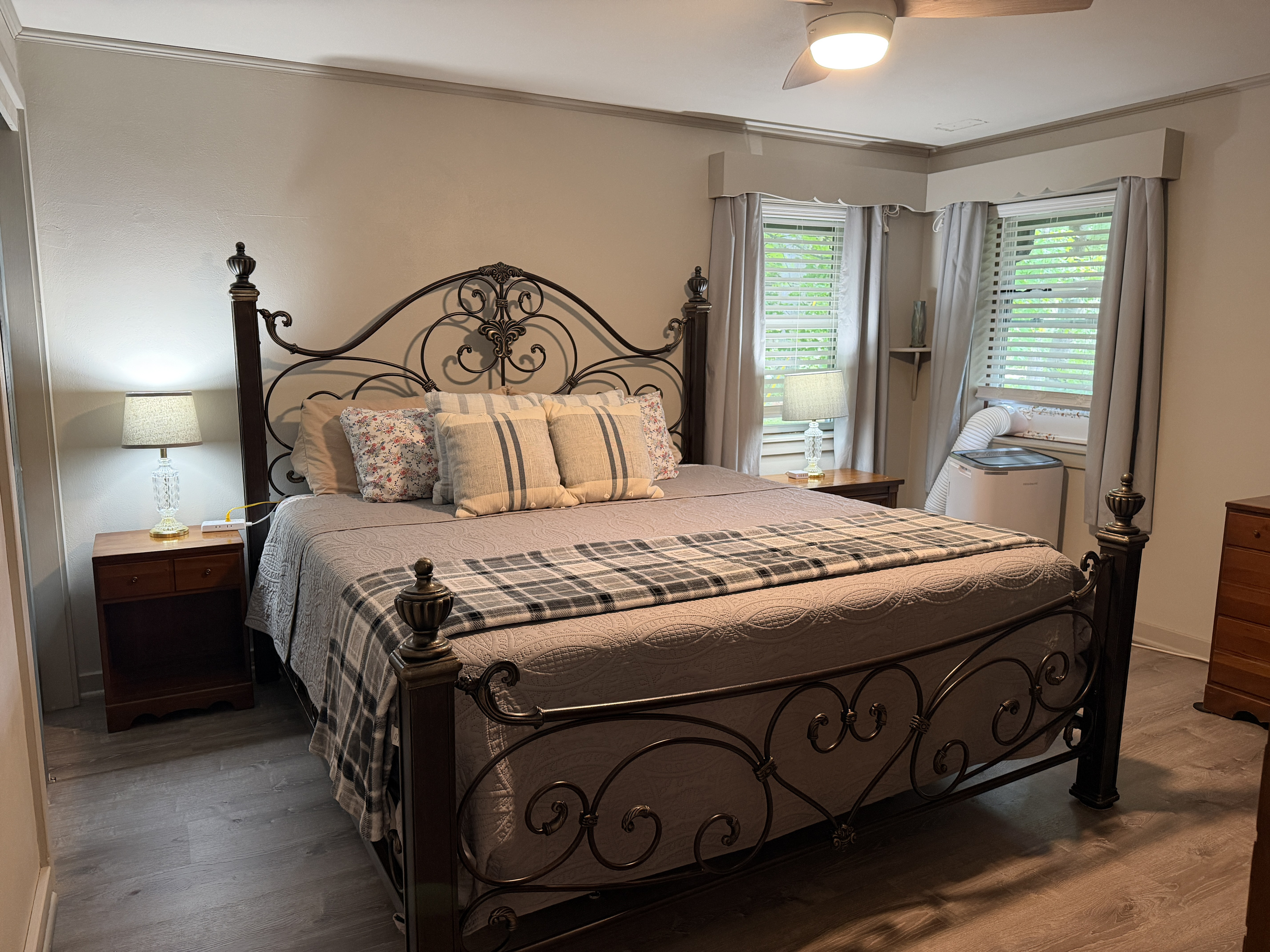 Main level King bedroom
