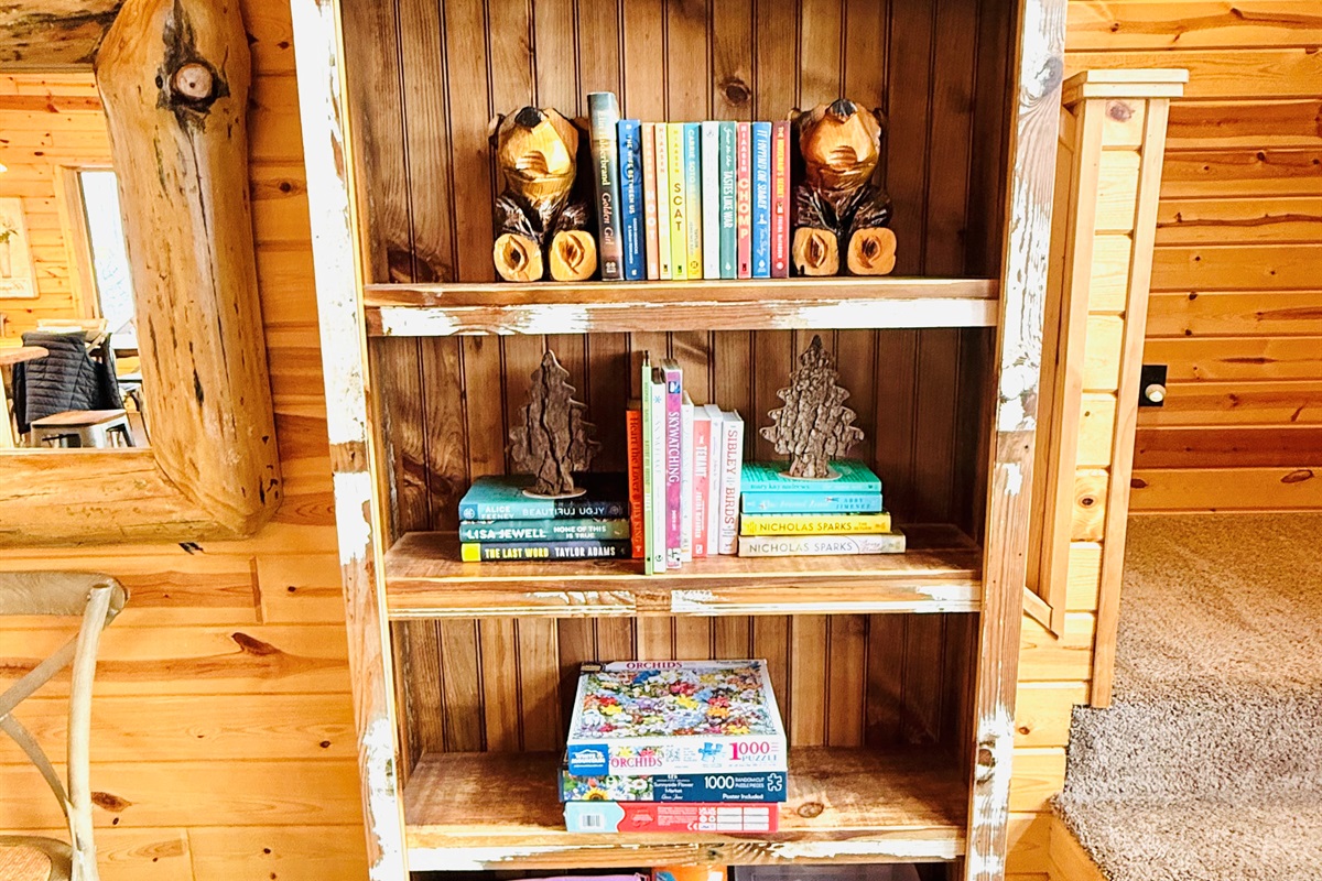 Lots of books, board games, and puzzles for rainy days.