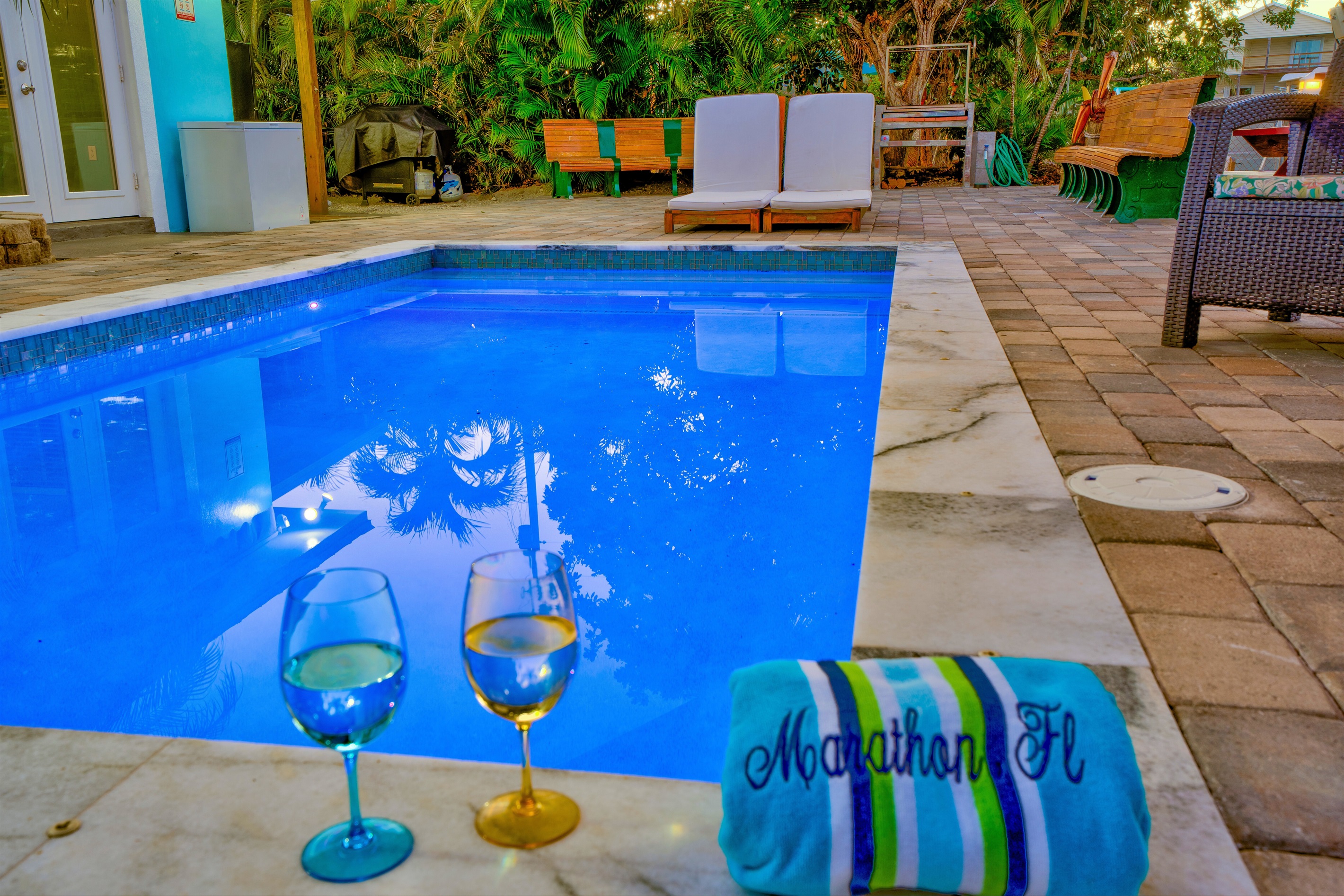 Captain's Cove - Enjoy a Tropical Backard Oasis in the Keys