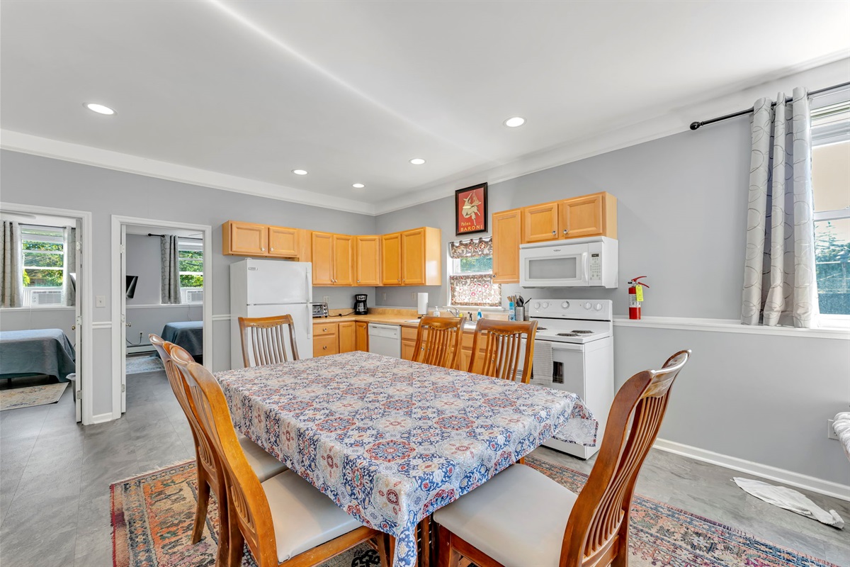 Creamery apt 6 dining / kitchen area