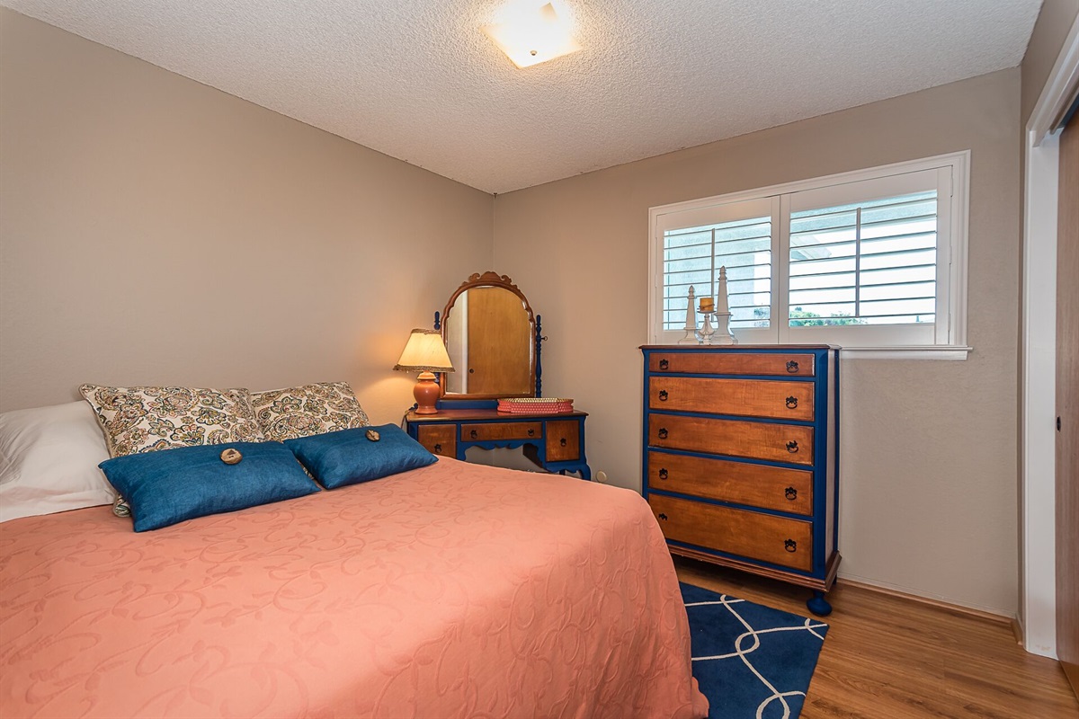 Bedroom 2 - one queen bed