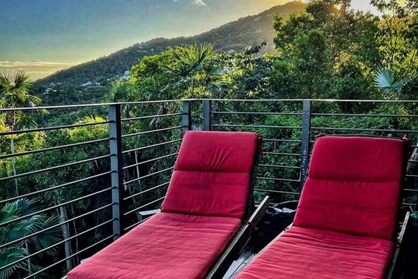 "Escape the mental stress of daily life and the most of what vacation is needed for!"