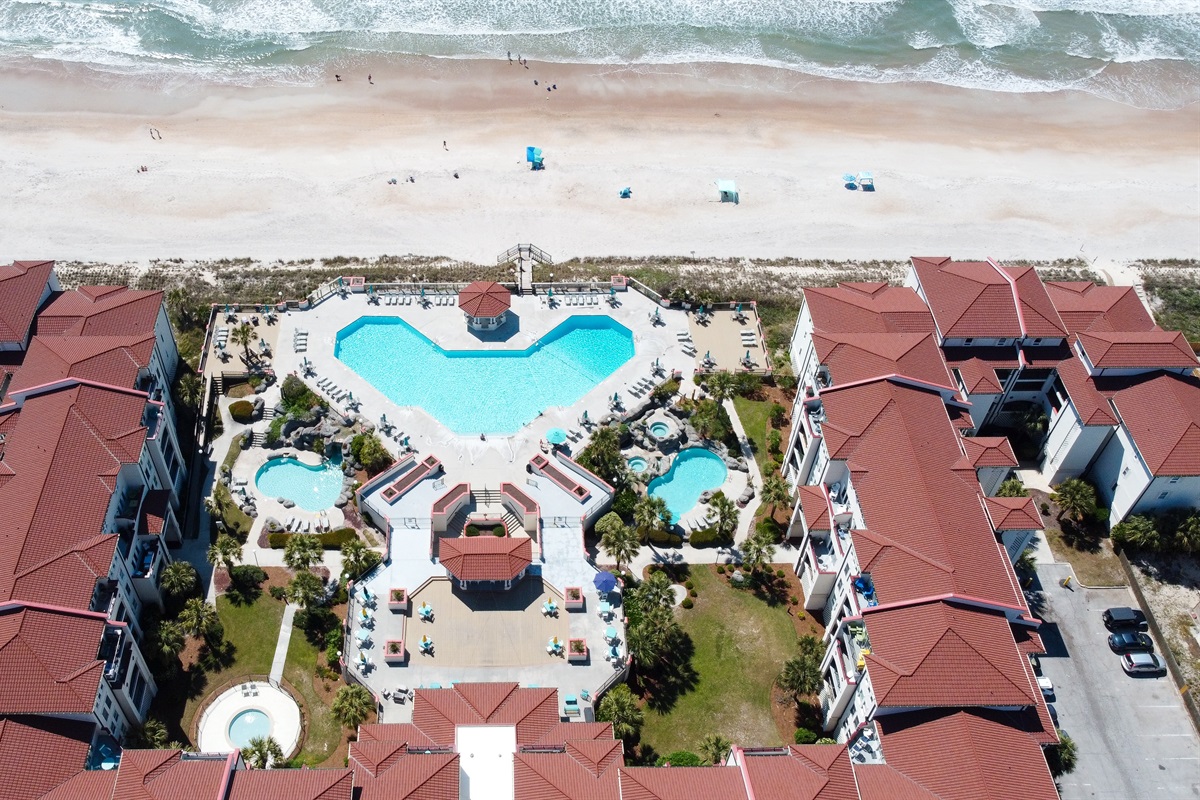 A complex of luxury, where relaxation meets the ocean's embrace.