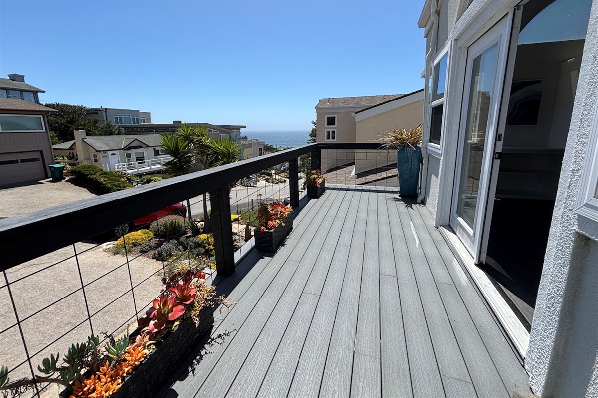 Front deck