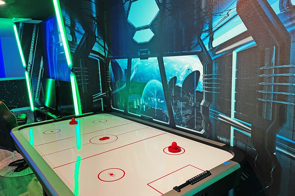Play Air Hockey