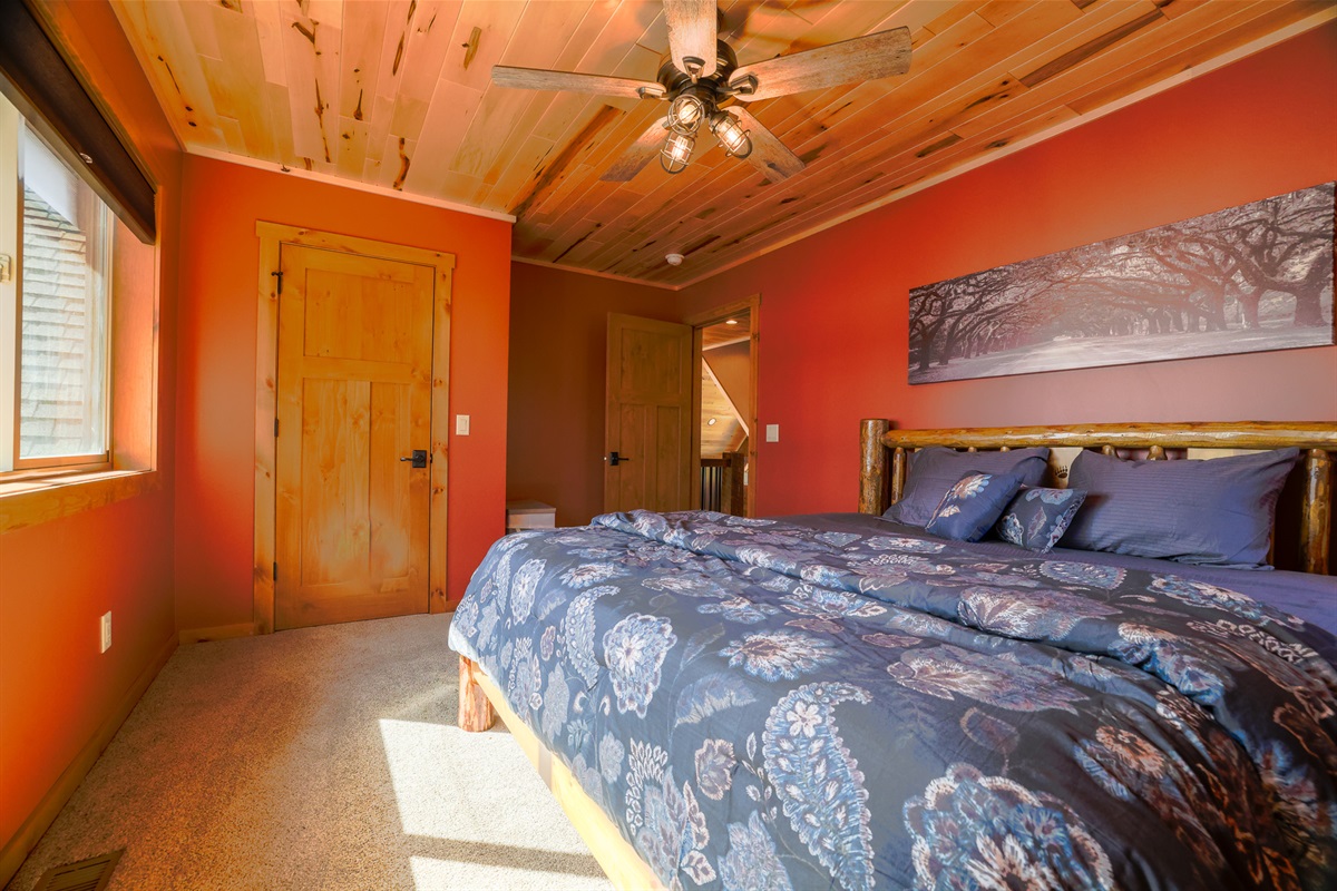 Bedroom 2 - Upper Level, King Bed, 2 Nightstands w/USB Ports