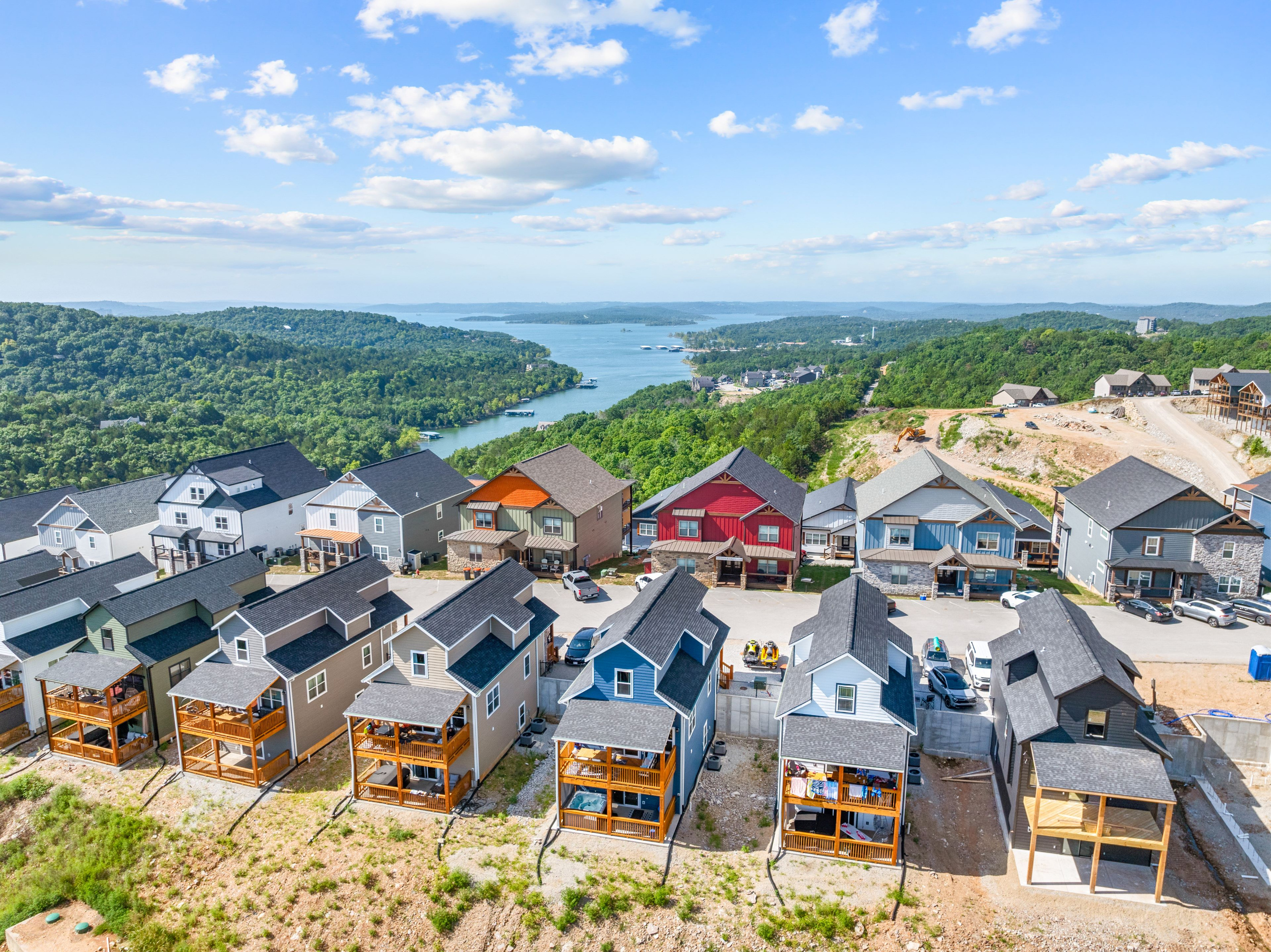 Prime location near Branson attractions & Table Rock Lake