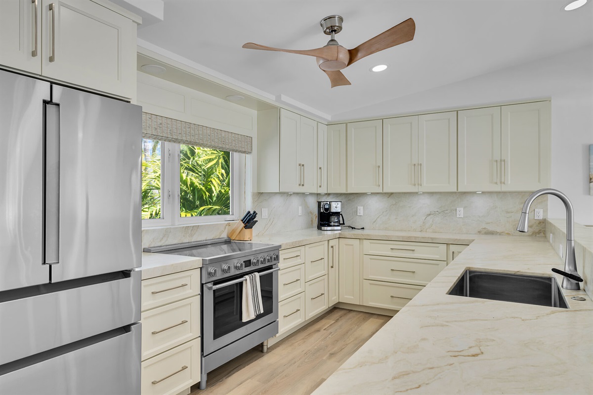 Gorgeous kitchen with all conveniences.