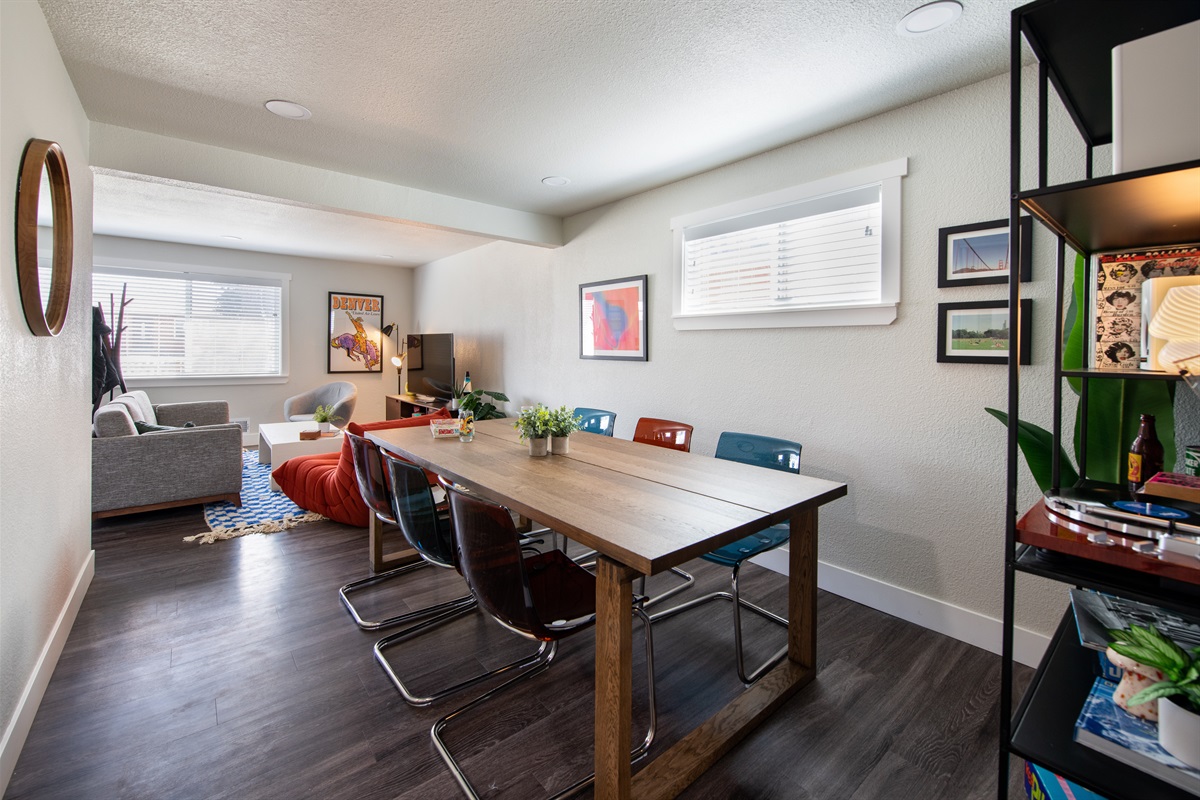 Dining table that seats 6 to 8