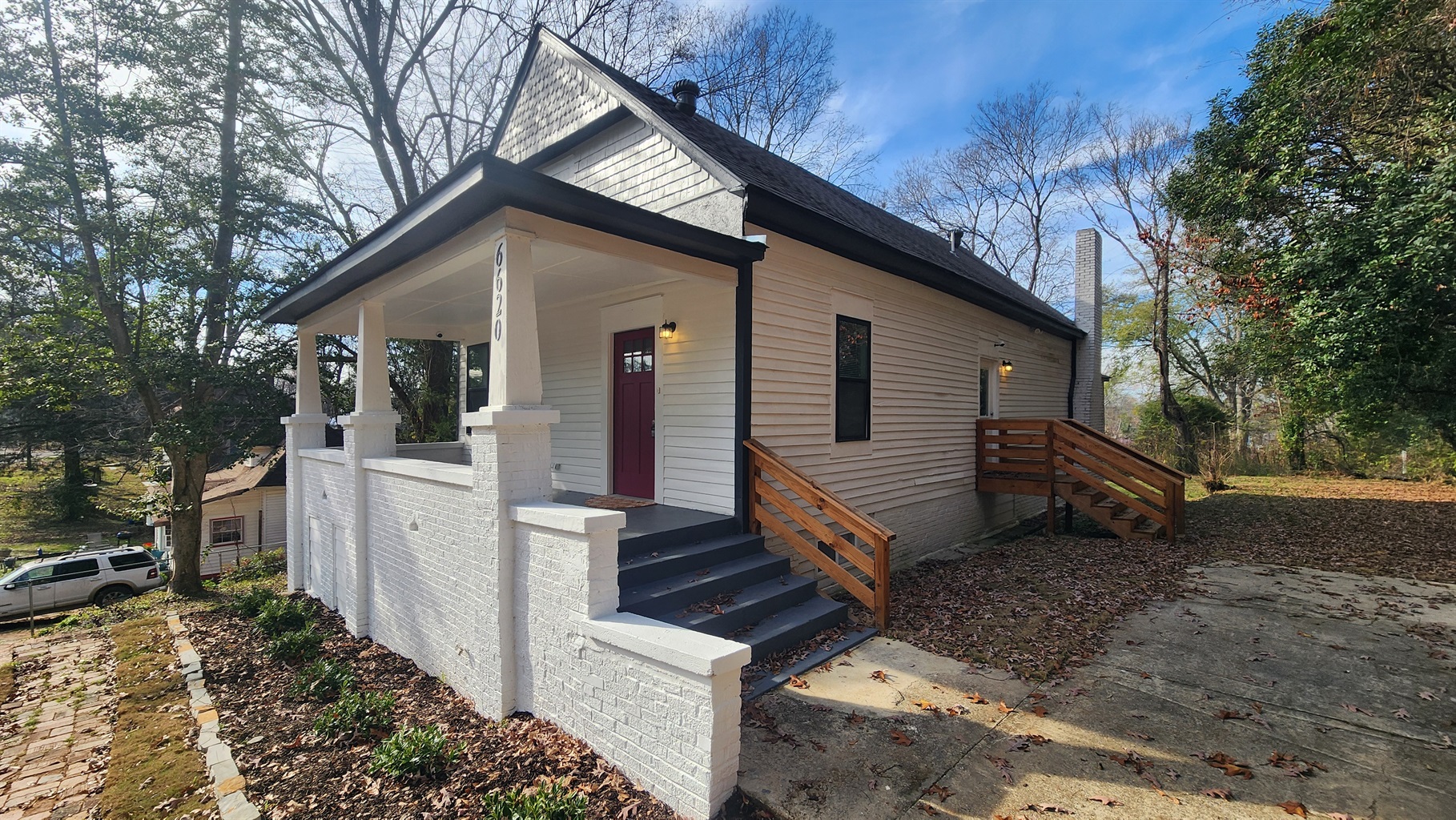 Welcome to Birmingham!! Come cozy up at Magic City Manor, equipped with 5 bedrooms and a huge basement with games galore the most comfortable sectional you’ve ever seen. 