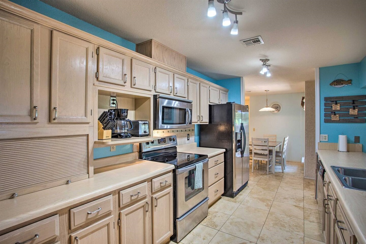 Fully equipped kitchen
