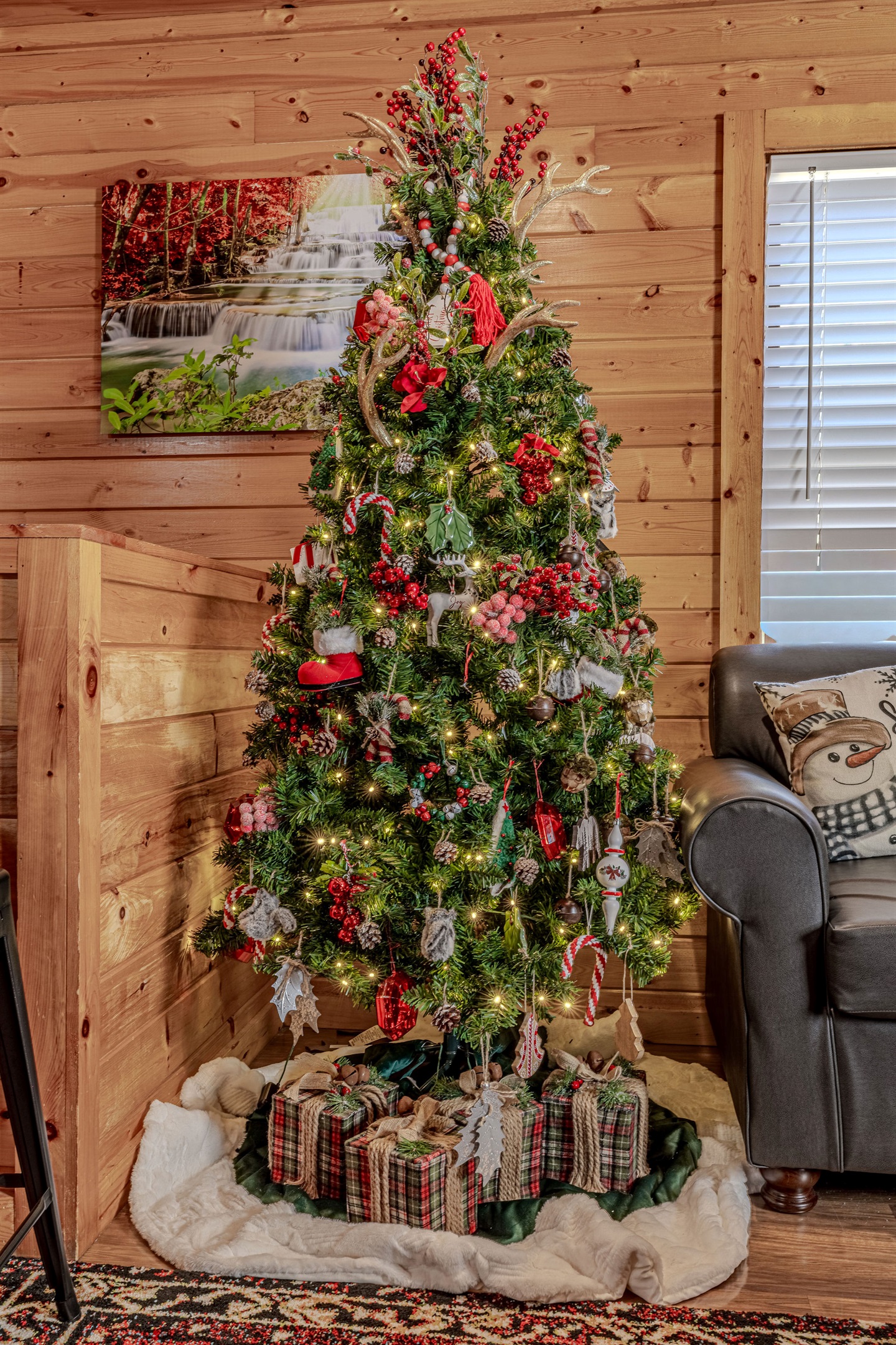 Christmas feels complete at Dream-a-pool-ooza!