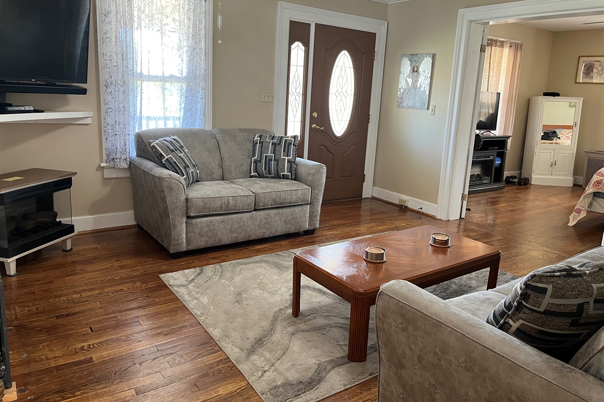 Living room, 1st floor King beyond