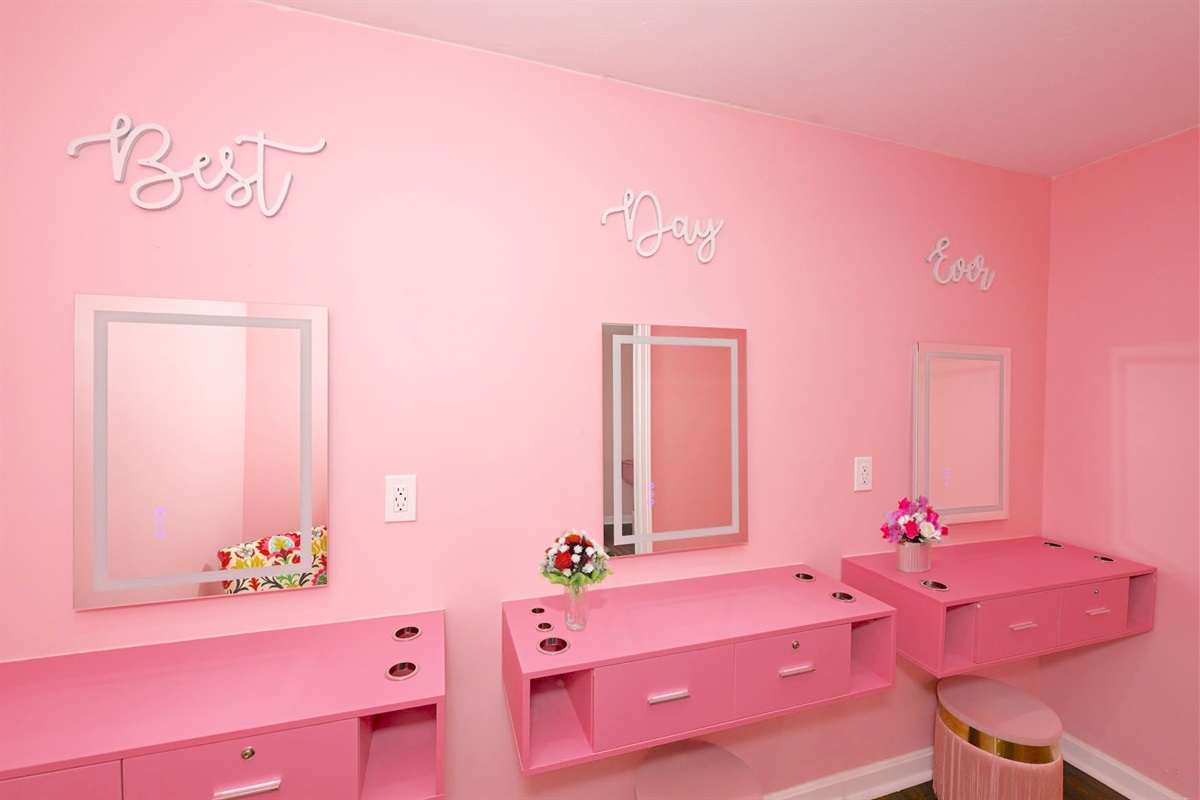 Get ready in the bridal suite