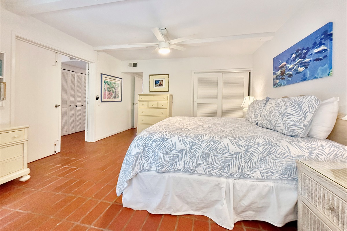 Guest bedroom
