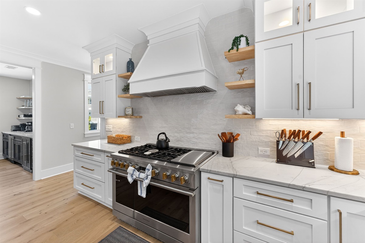 Stove | On Beach Time | 6 30th Ave, Isle of Palms, SC | IOP Escapes